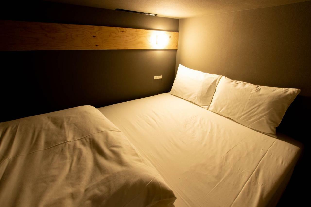 Sekai Hotel Nishikujyo Osaka Exterior foto